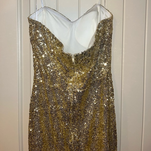 Dillards long gold sequen slit on leg strapless dress size 5/6 worn 1x - Picture 7 of 7